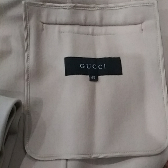 Gucci tan suit designed by Tom Ford - Picture 2 of 10